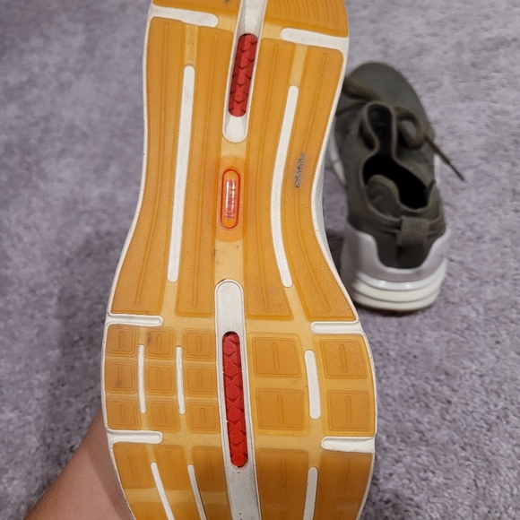 Puma Ignite tennis shoes - Picture 3 of 5